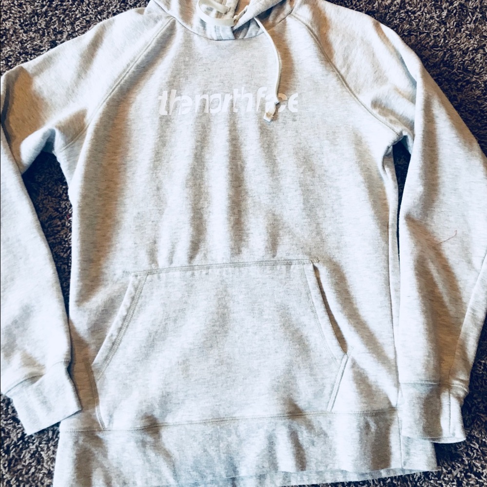 Womens NWOT The North Face womens hoodie size L